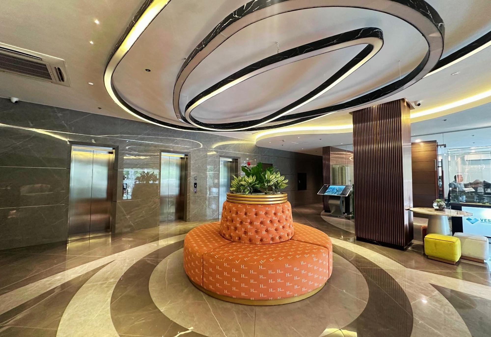Hotel Hayat Sky Towers Cebú Exterior foto