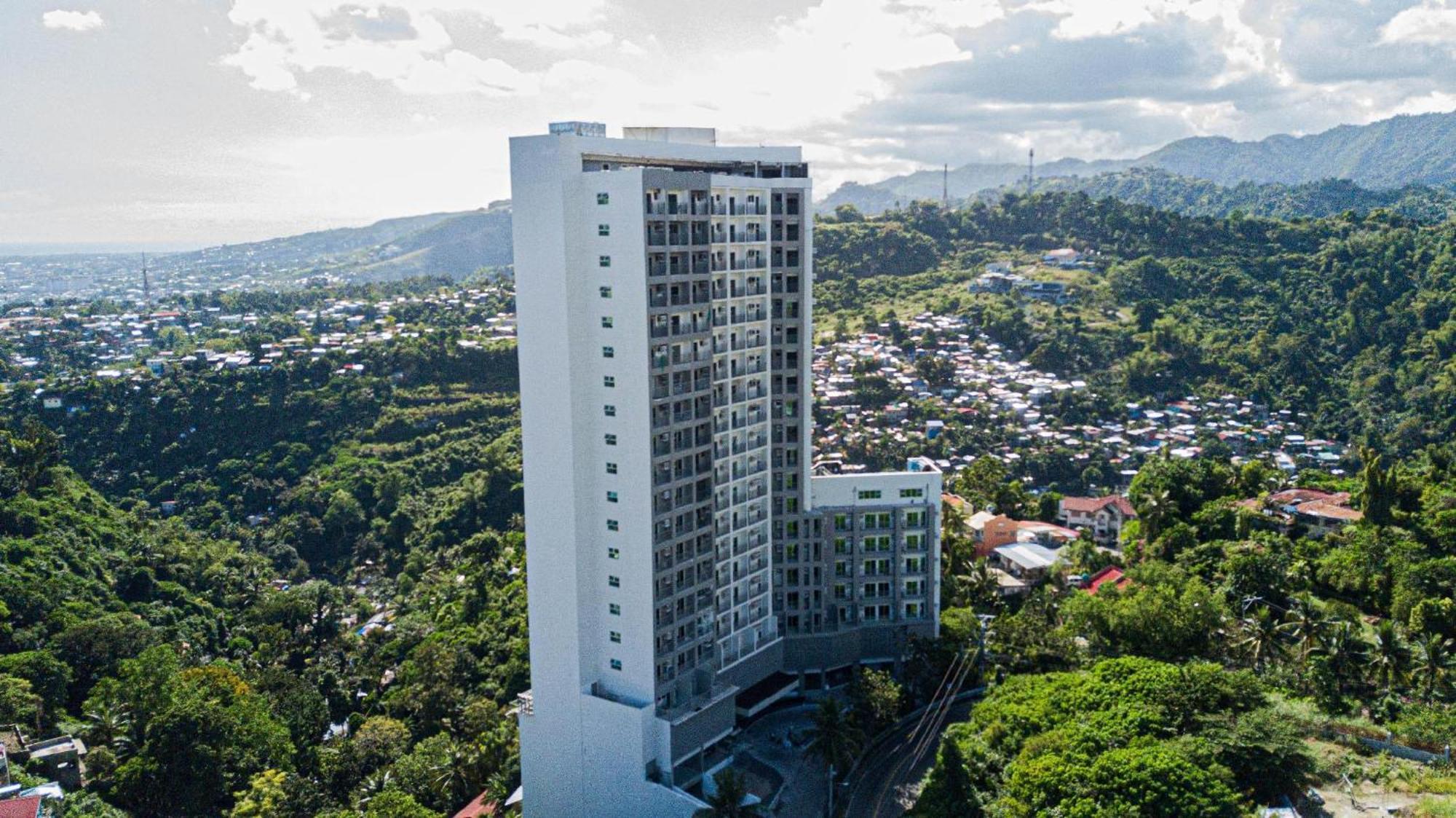Hotel Hayat Sky Towers Cebú Exterior foto
